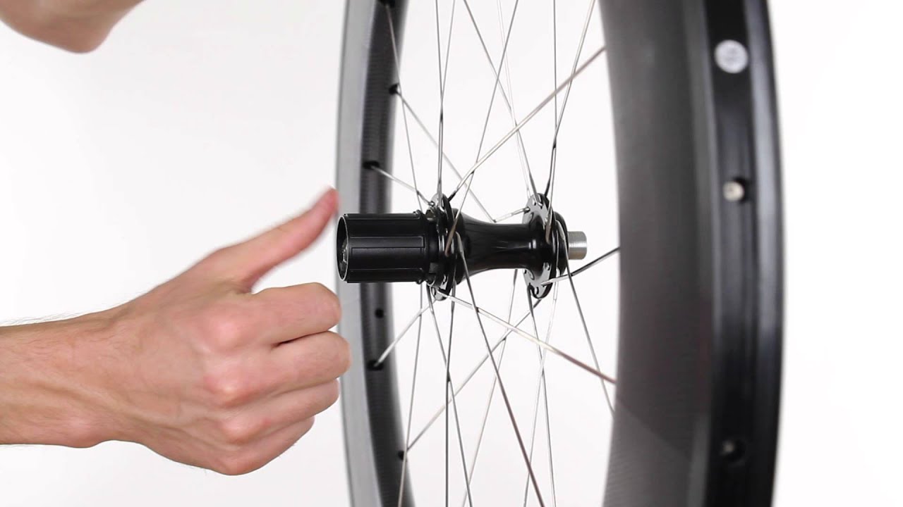 ロードバイク：FLO cycling カーボンディープリムホイールの