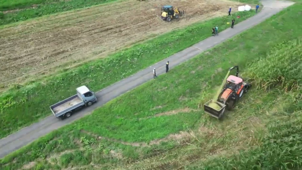 CELIKEL社 CHALLENGER3 コーンハーベスター 子実コーン刈り取り 岩手