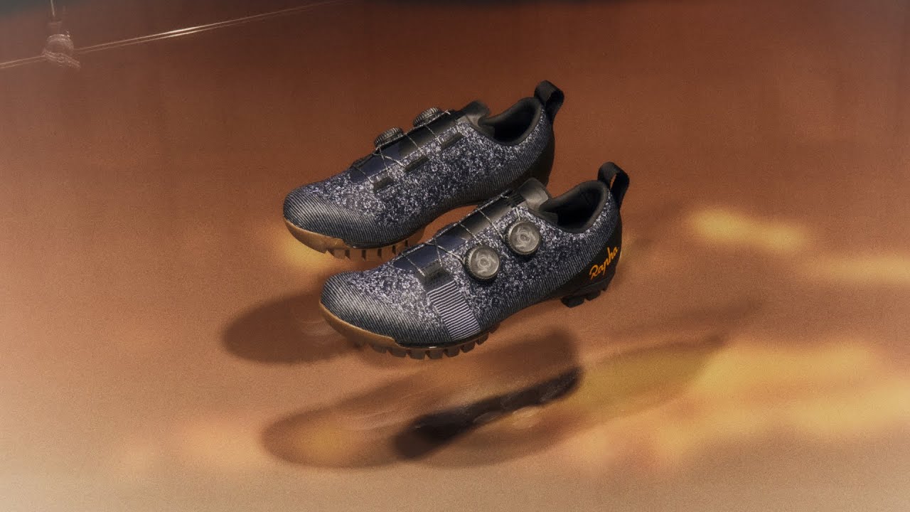 あらゆる大地を駆け抜けて | Rapha