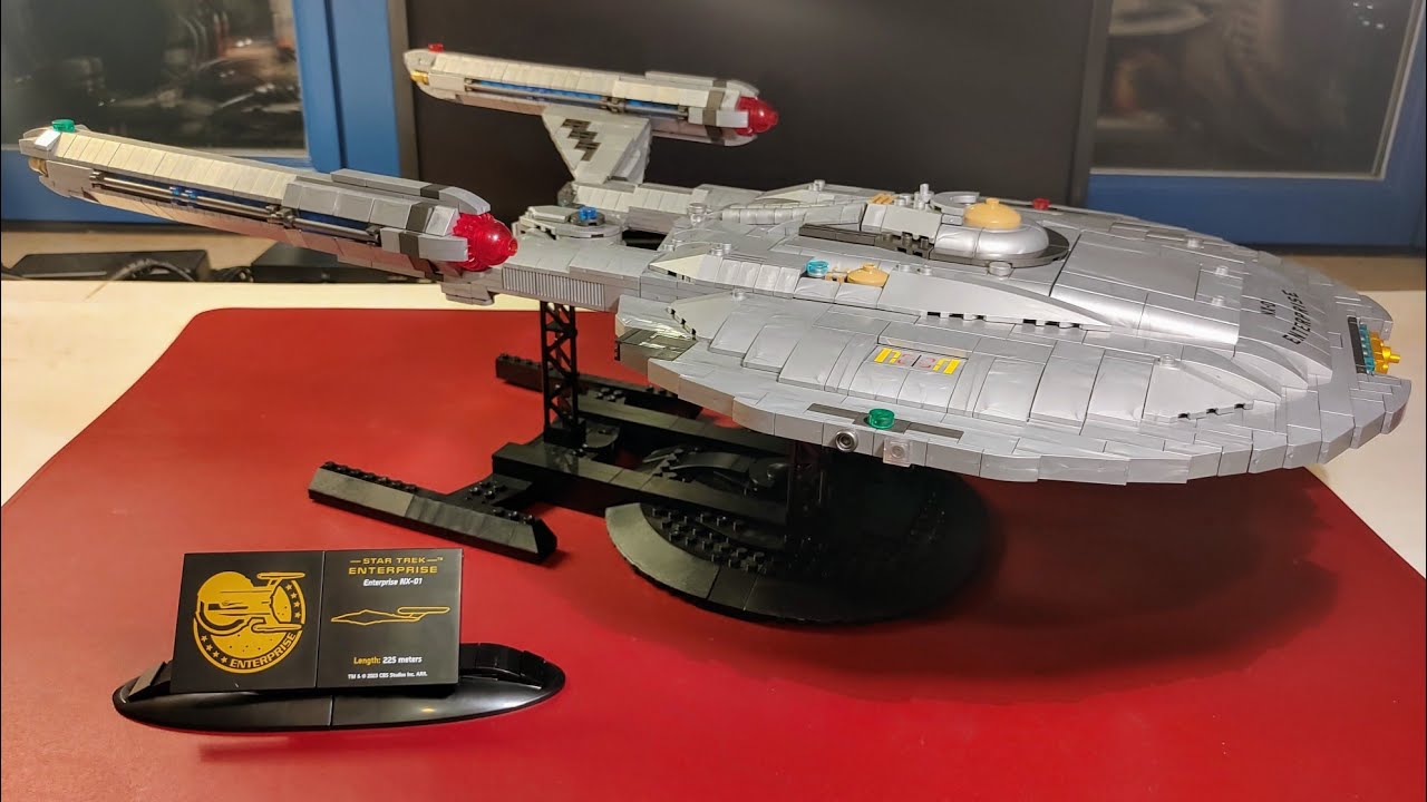I built BlueBrixx Star Trek set 105437: Enterprise NX-01 - YouTube