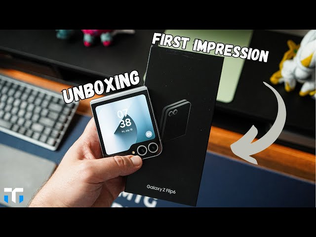 Samsung Galaxy Z Flip 6 Silver Unboxing & First Impressions! - YouTube