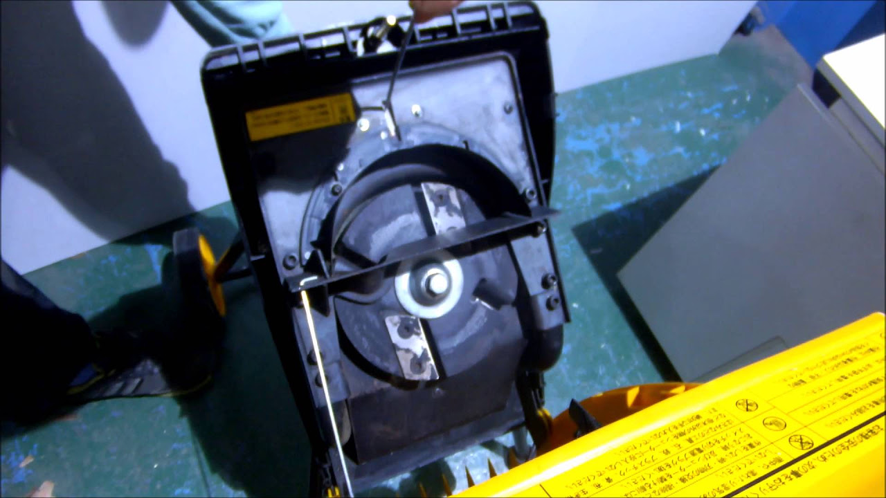 RYOBI バリバリータ ガーデンシュレッダー GS 2000 - YouTube