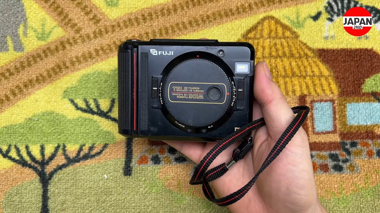 Fuji Fujifilm TW-3 DX Tele Wide Half format twin lens Film Camera