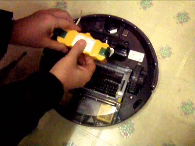 ルンバ780 バッテリー交換手順 - YouTube