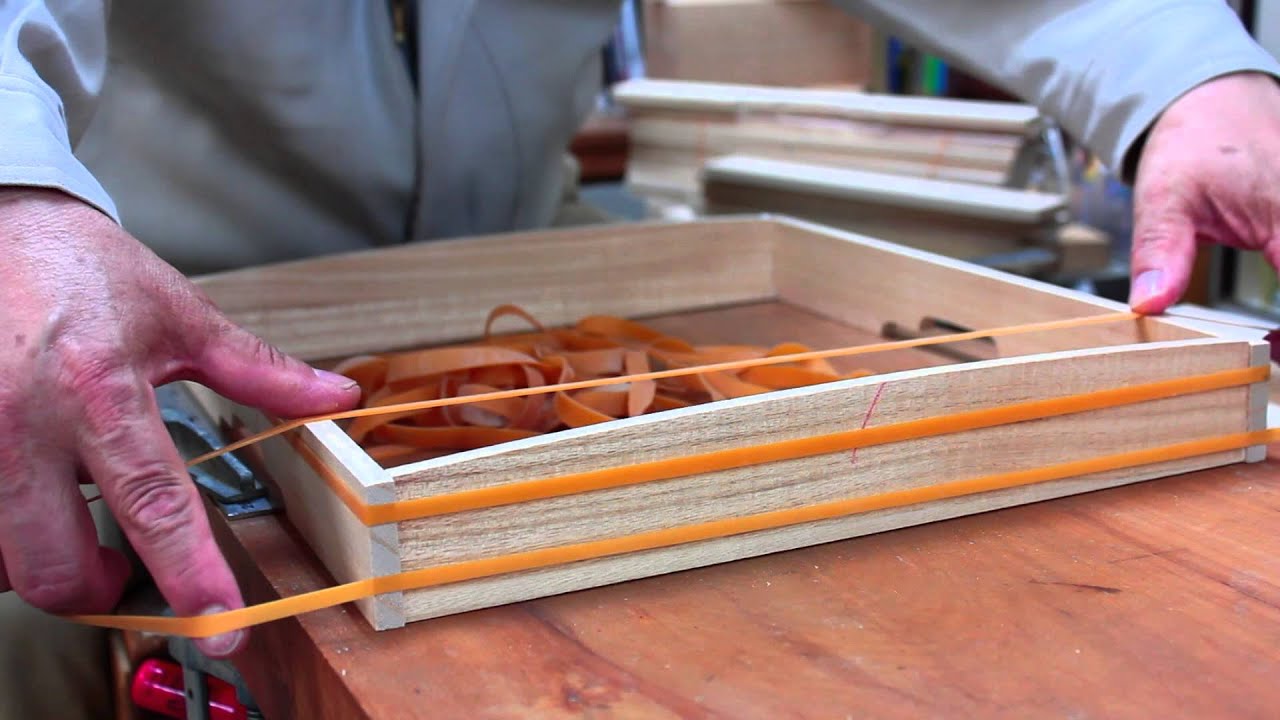 桐箱が出来るまで - YouTube