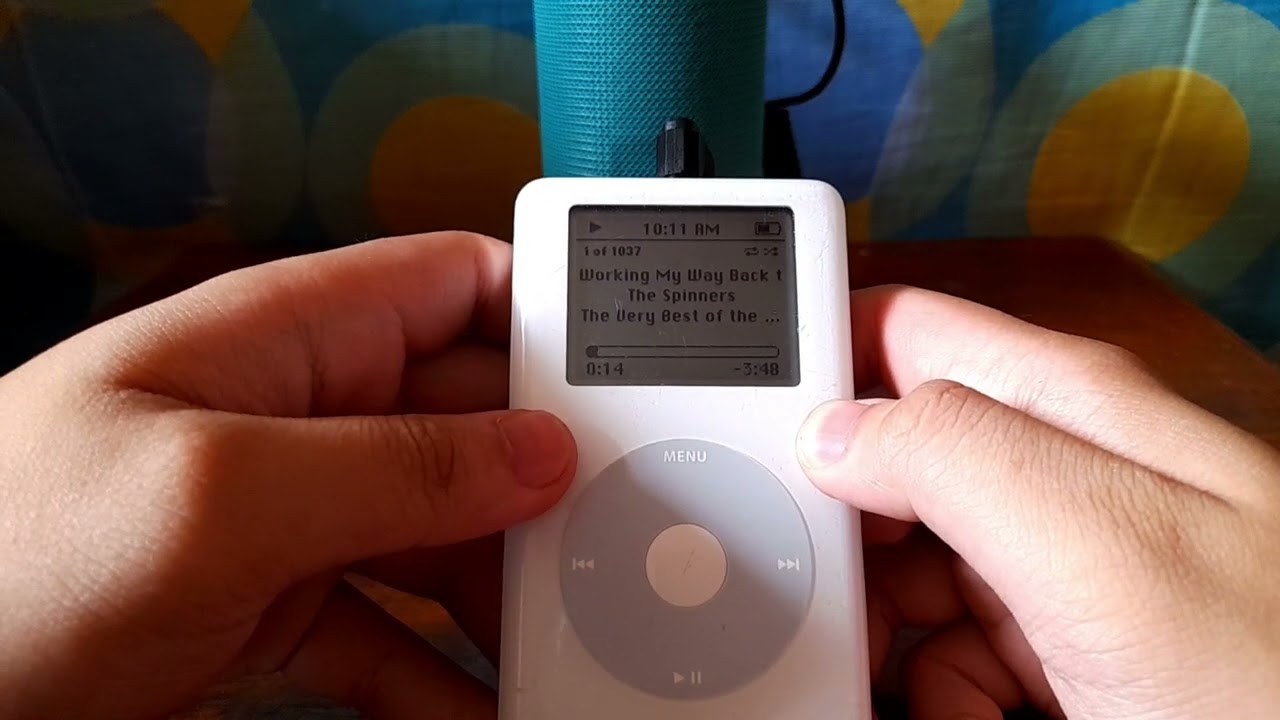 iPod Classic 4th Generation Monochrome Review (20GB) - YouTube