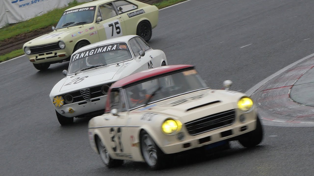 JCCA2025 🔥 Sレース 🔥 クラシックカーレース 筑波ミーティング - YouTube