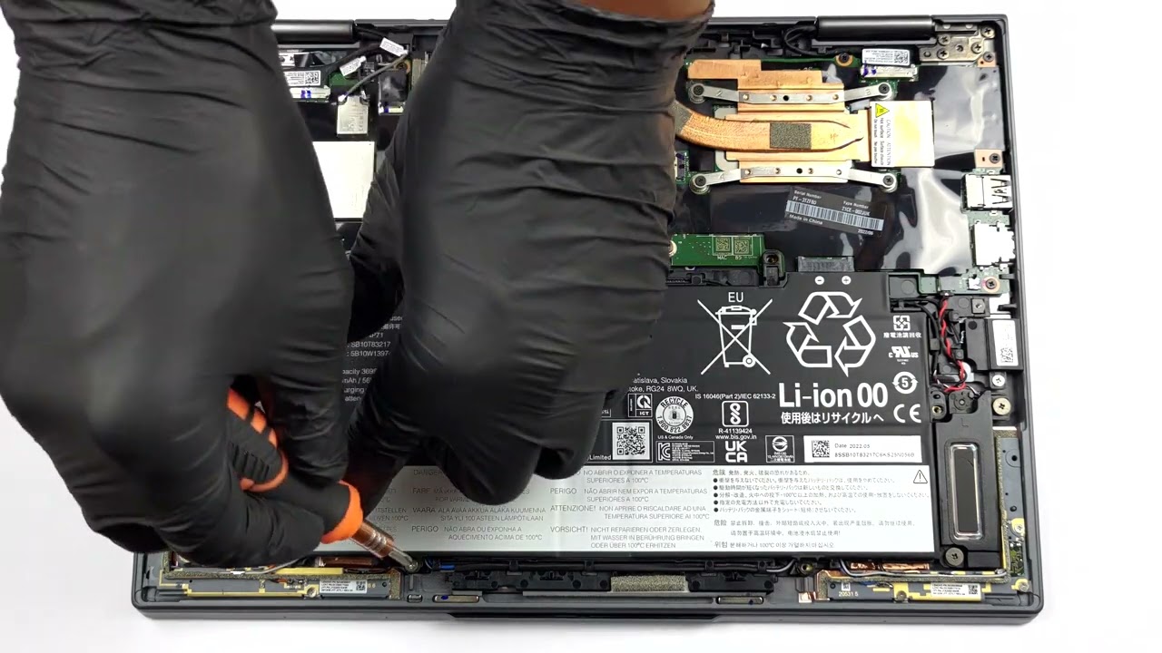 🛠️ Lenovo ThinkPad X1 Yoga Gen 7 - disassembly and upgrade