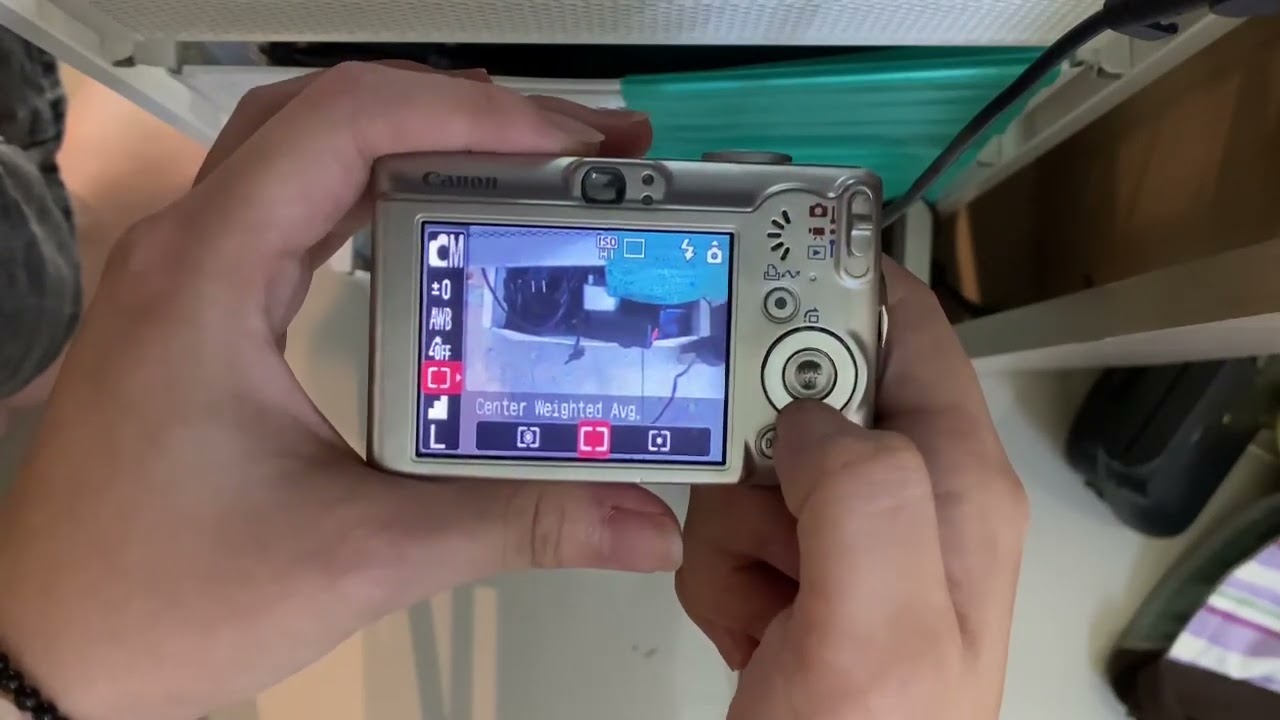 Canon ixy 70 (high cp value-screen mild sign of age) - YouTube