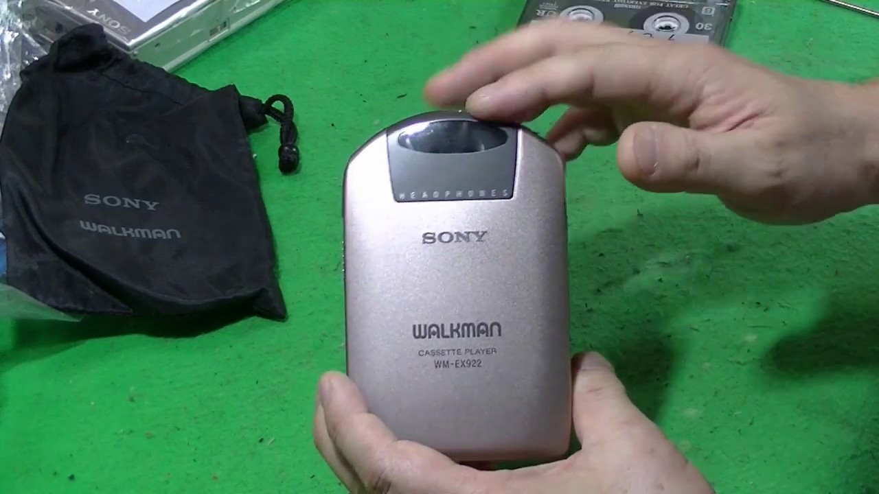 SONY 1996年 カセットウォークマン WM-EX922 - YouTube
