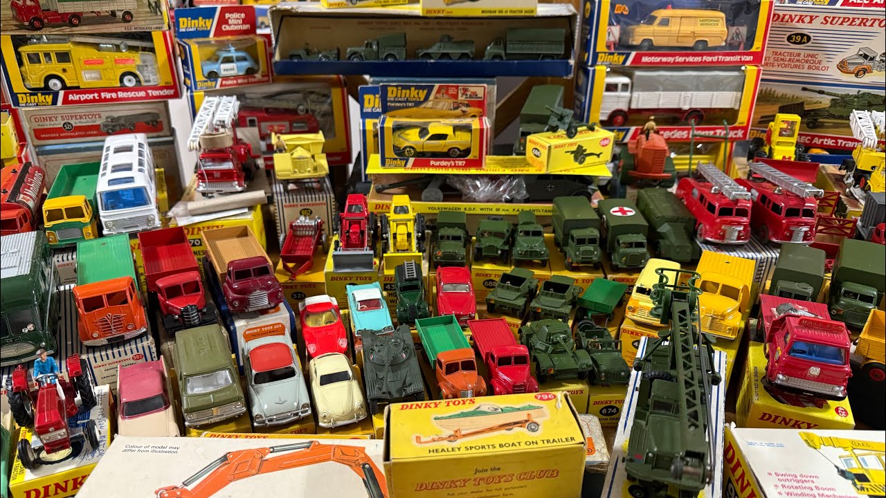 Le Grand Livre Dinky toys コレクションセット DINKY TOYS - VINTAGE