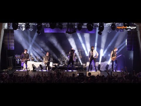 Eskimo Callboy - The Scene (live Prague 2017) - YouTube