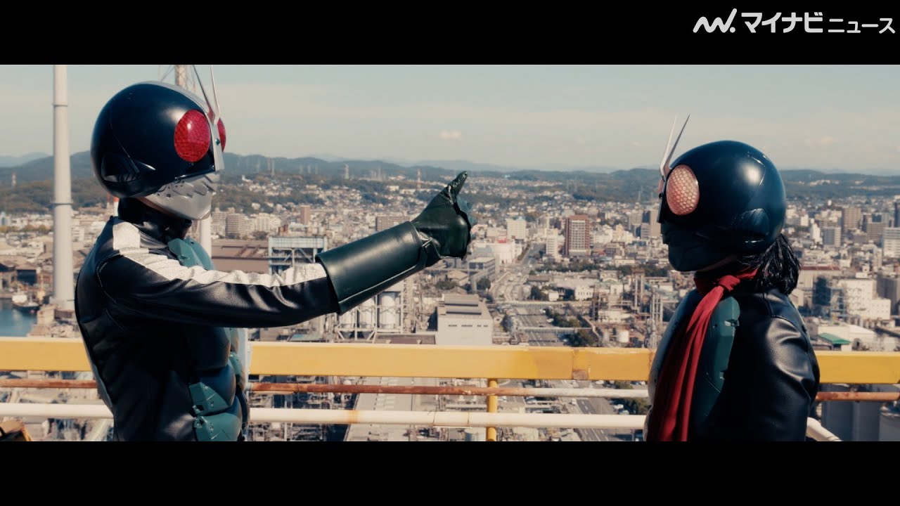 仮面ライダー第2号”一文字隼人が本郷猛にサムズアップ！ダブル