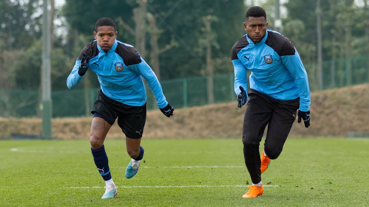 公式】2023_川崎フロンターレ_麻生G_練習レポ_2月13日 - YouTube