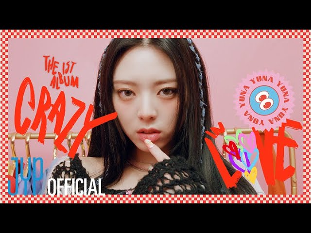 ITZY “CRAZY IN LOVE” Photobook Preview #YUNA ‪@ITZY‬ - YouTube