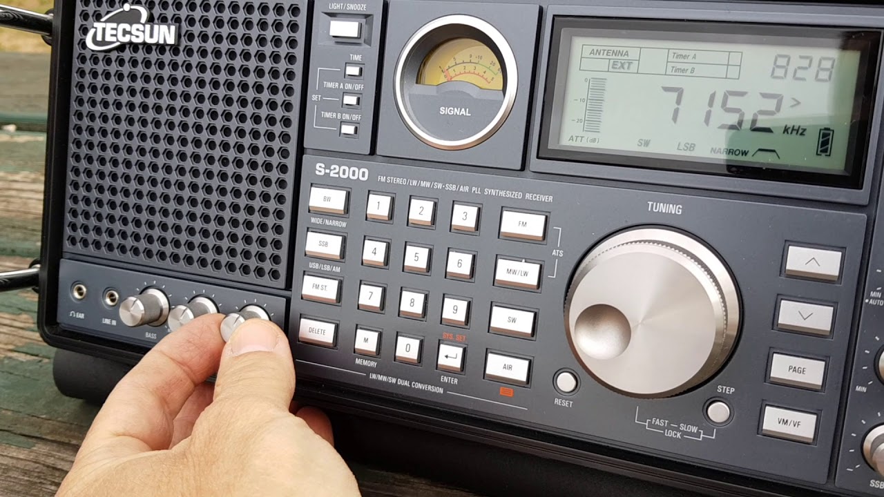 DX coming in from Germany on the Tecsun S-2000 - YouTube