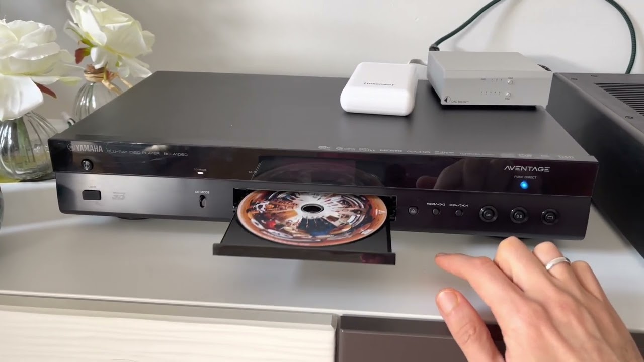 YAMAHA BD-A1060 SACD-Player and Legend - YouTube
