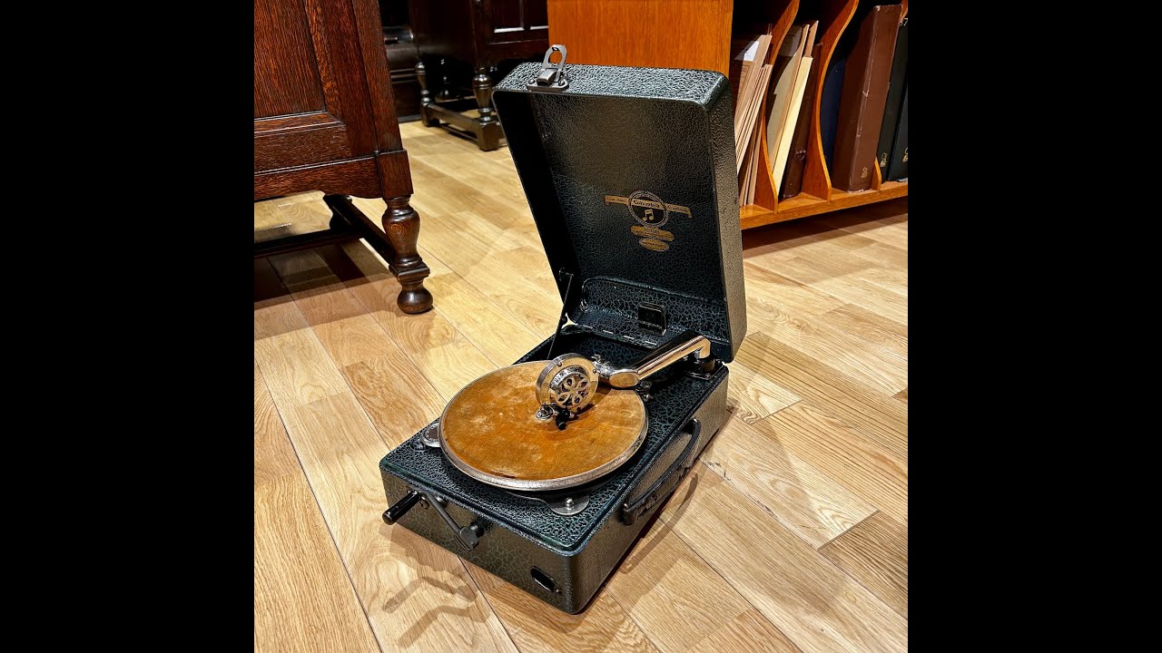 ポータブル蓄音機 英Columbia No.100