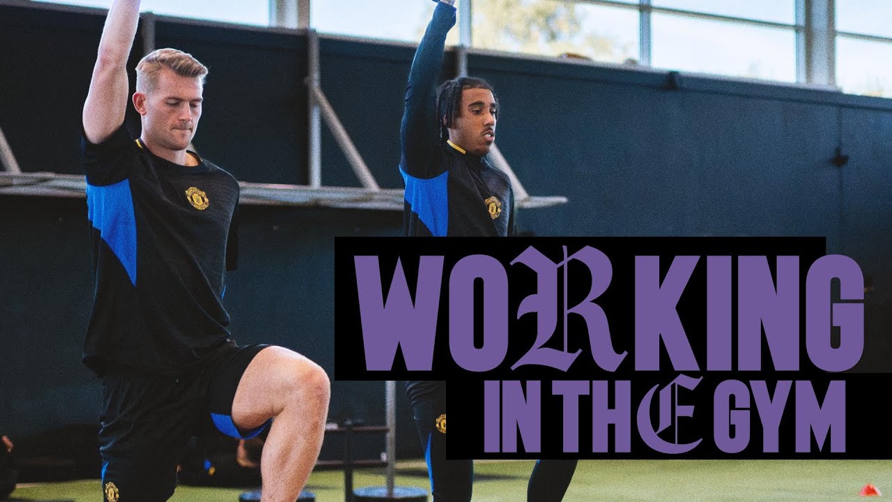 Putting The Work In! 💪 | Inside Training - YouTube
