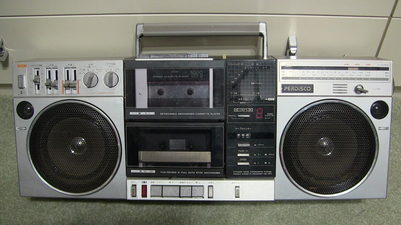 Unbox Hitachi Perdisco TRK-W1 walkman boombox - YouTube