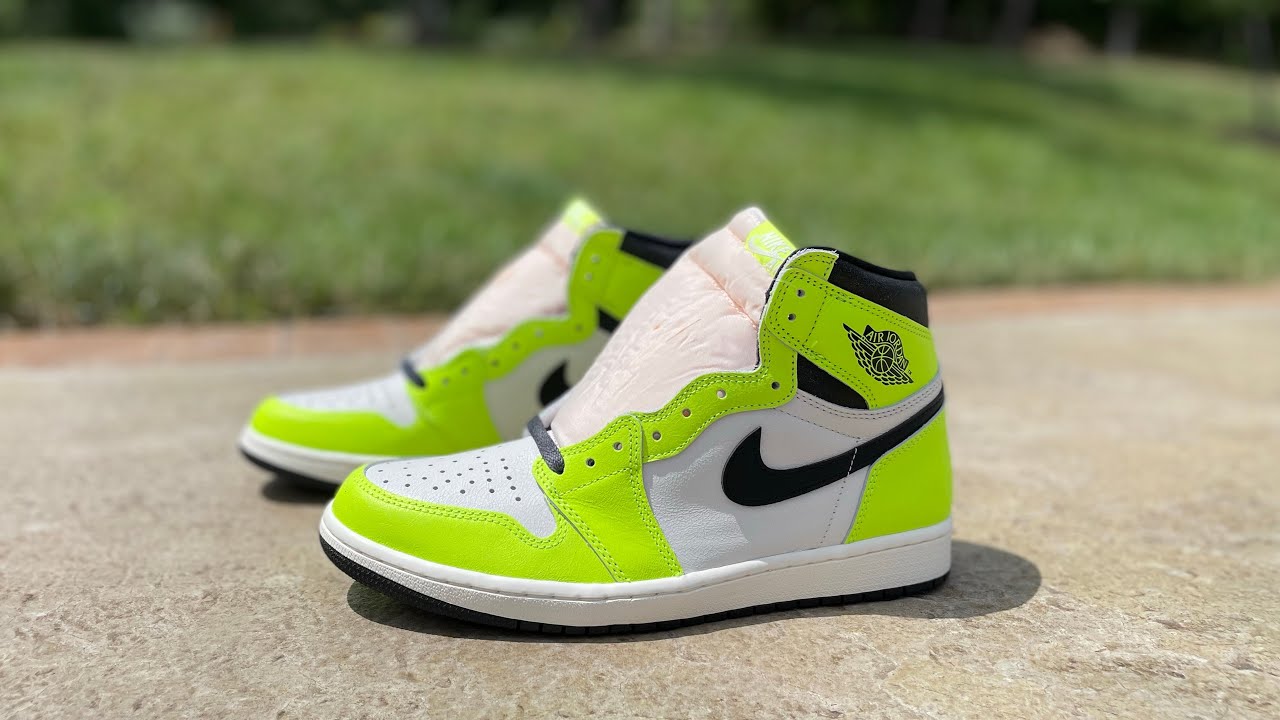 Air Jordan 1 Retro High OG - 'Visionaire' - Volt - Black - Sail