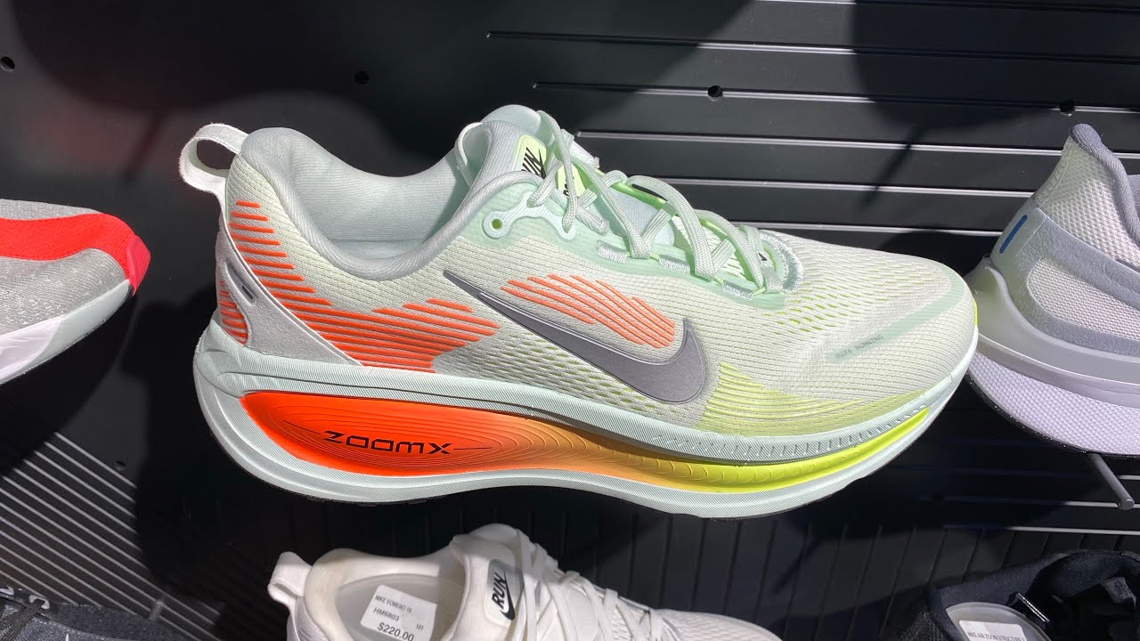 Nike Vomero 18 (Barely Green/ Hyper Crimson) - Style Code: HM6803