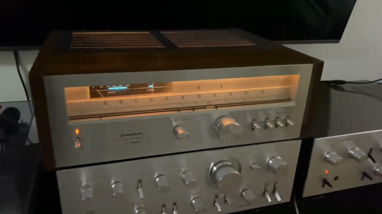 Pioneer TX 7800 Tuner #pioneer #tuner #vintageaudio #stereo - YouTube