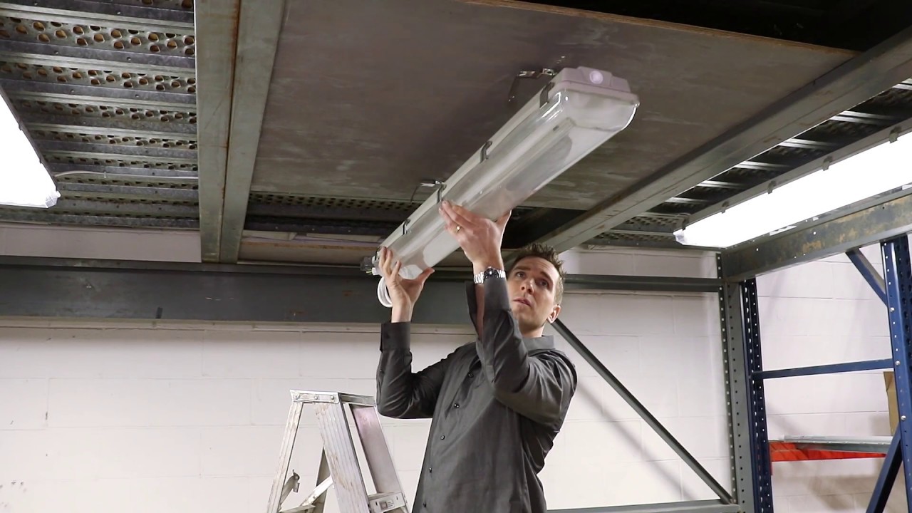 Advantage LED 4' Vaportight - Louvers International