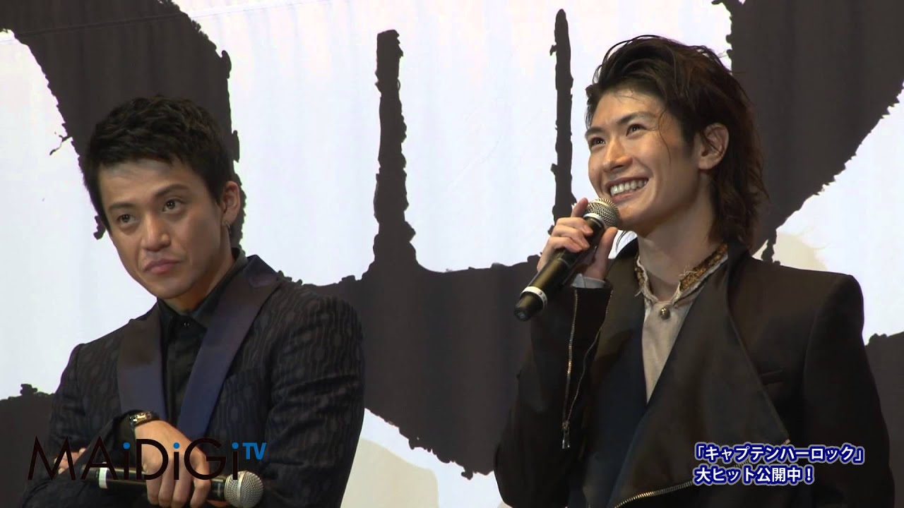 Oguri Shun and Miura Haruma appear on stage at the opening day