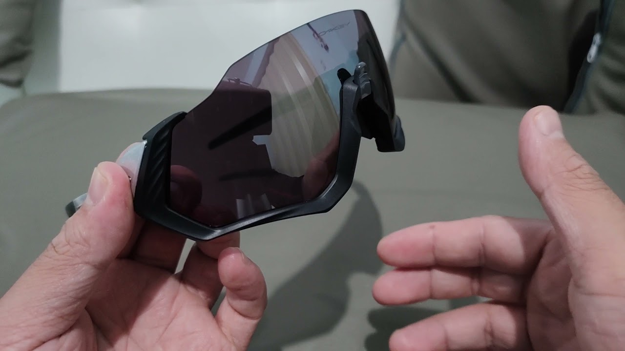 Oakley | Flight Jacket | Prizm Road Black | Cycling Shades That