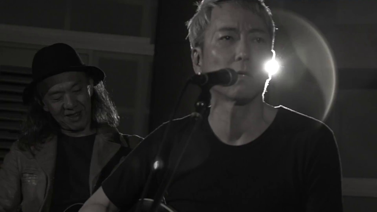 夜に揺れて 佐野元春 & THE HOBO KING BAND - YouTube