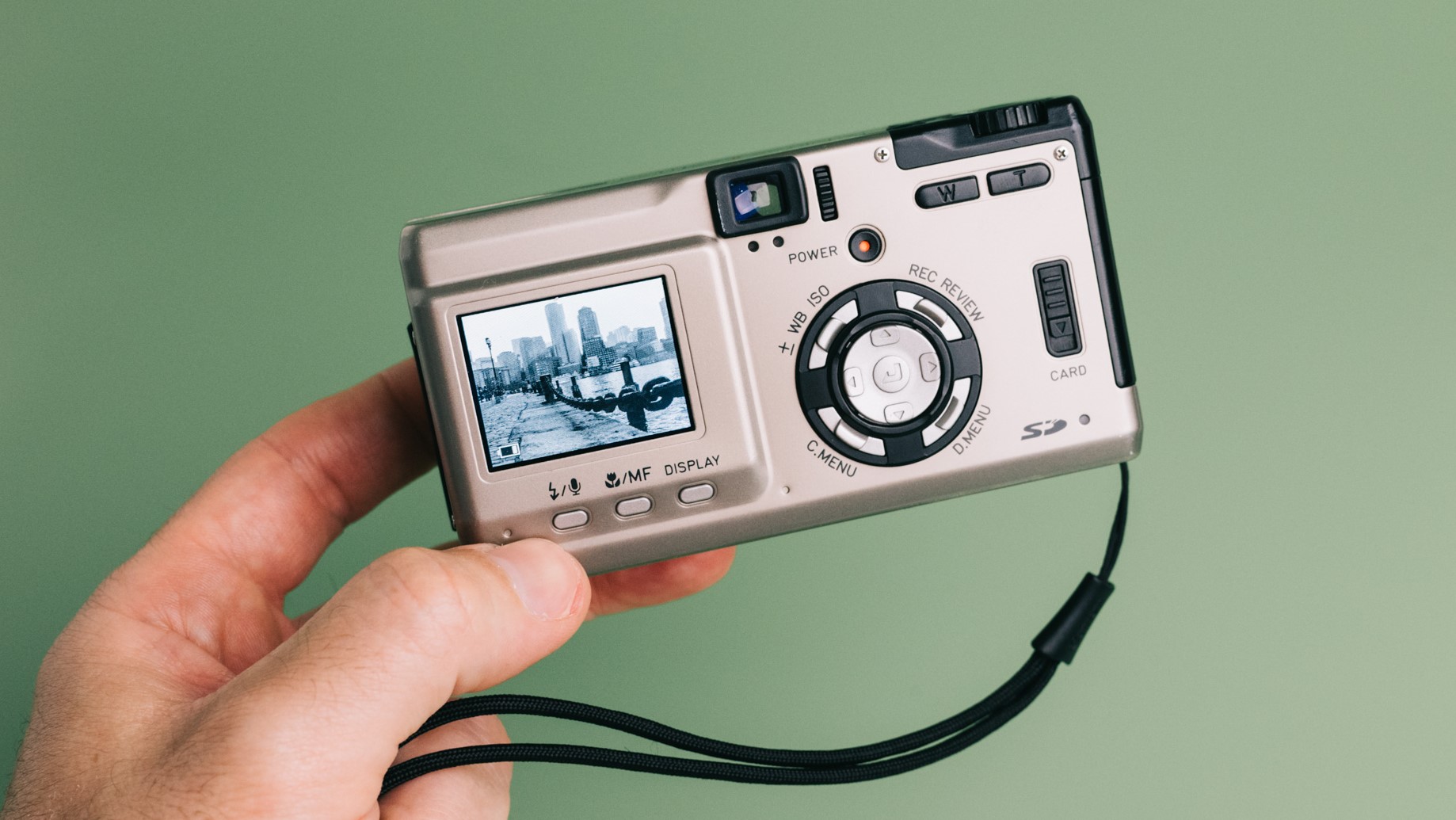 Joining the 5 Megapixel Club with the Contax TVS Digital - Casual