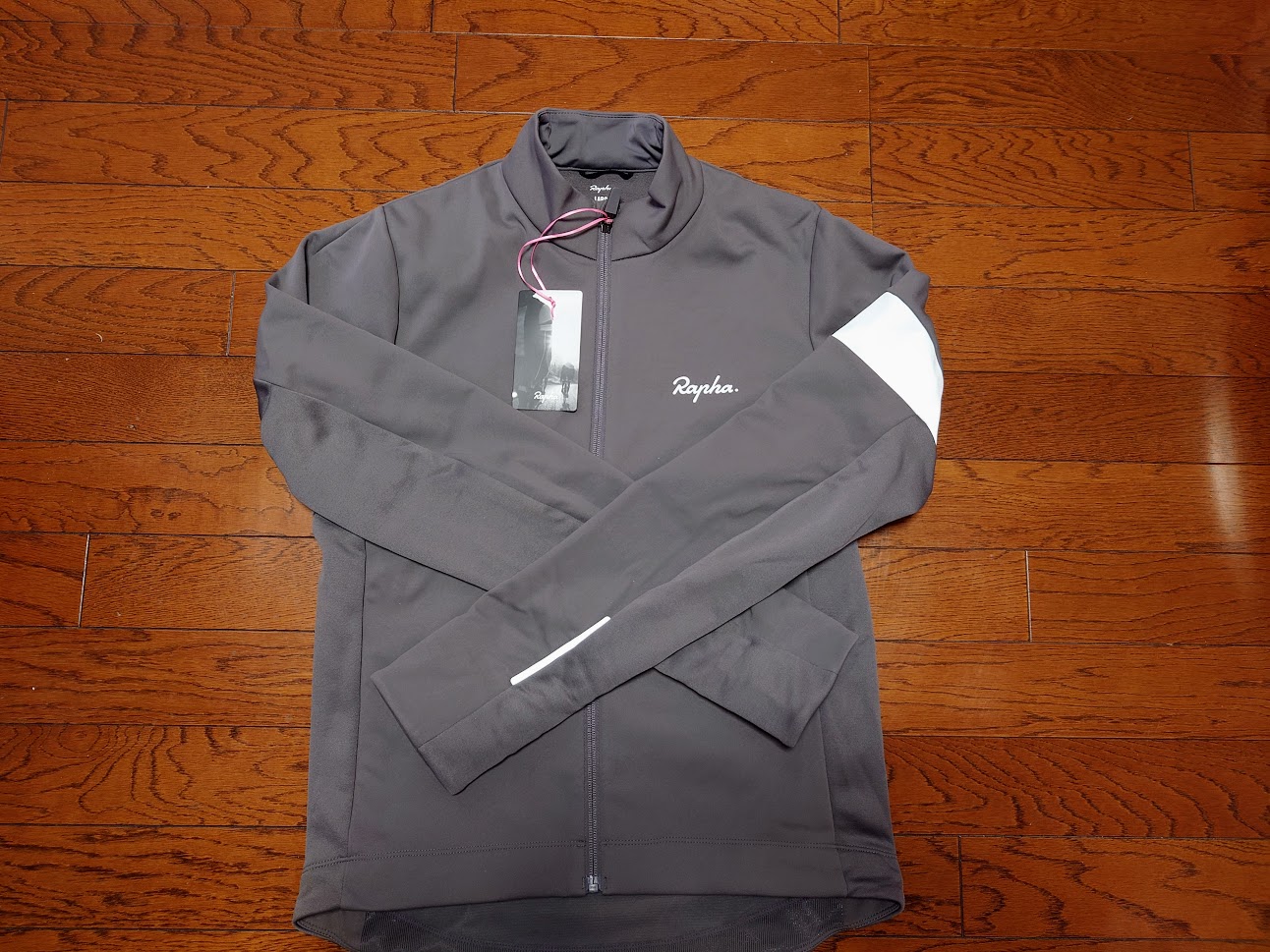 ラファ コアウィンタージャケットは機能的で快適！マッシュルーム色が