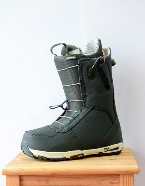 幅広、甲高で、ちょうど良いかたさのブーツ BURTON IMPERIAL – A-BONY