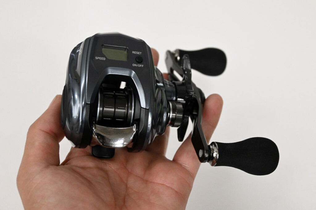 ティエラAIR IC】多機能IC付きベイトリールで「自重165g」の軽さ
