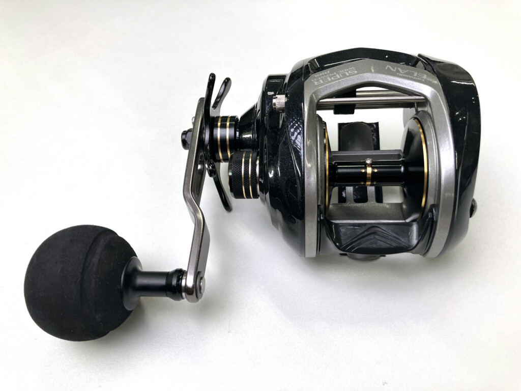 屈強で快適なベイトリール！大型魚に「ELANスーパーワイドパワー