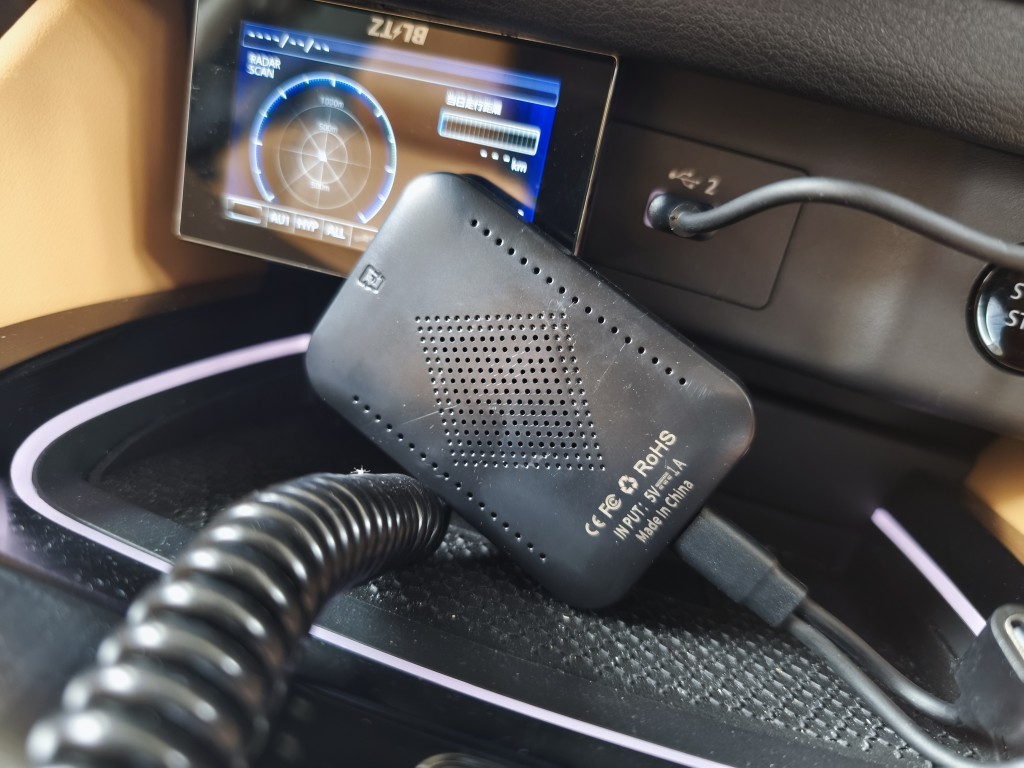 Ottocast P3を夢見てAliexpressでCarplay Android Auto Adapterを買っ