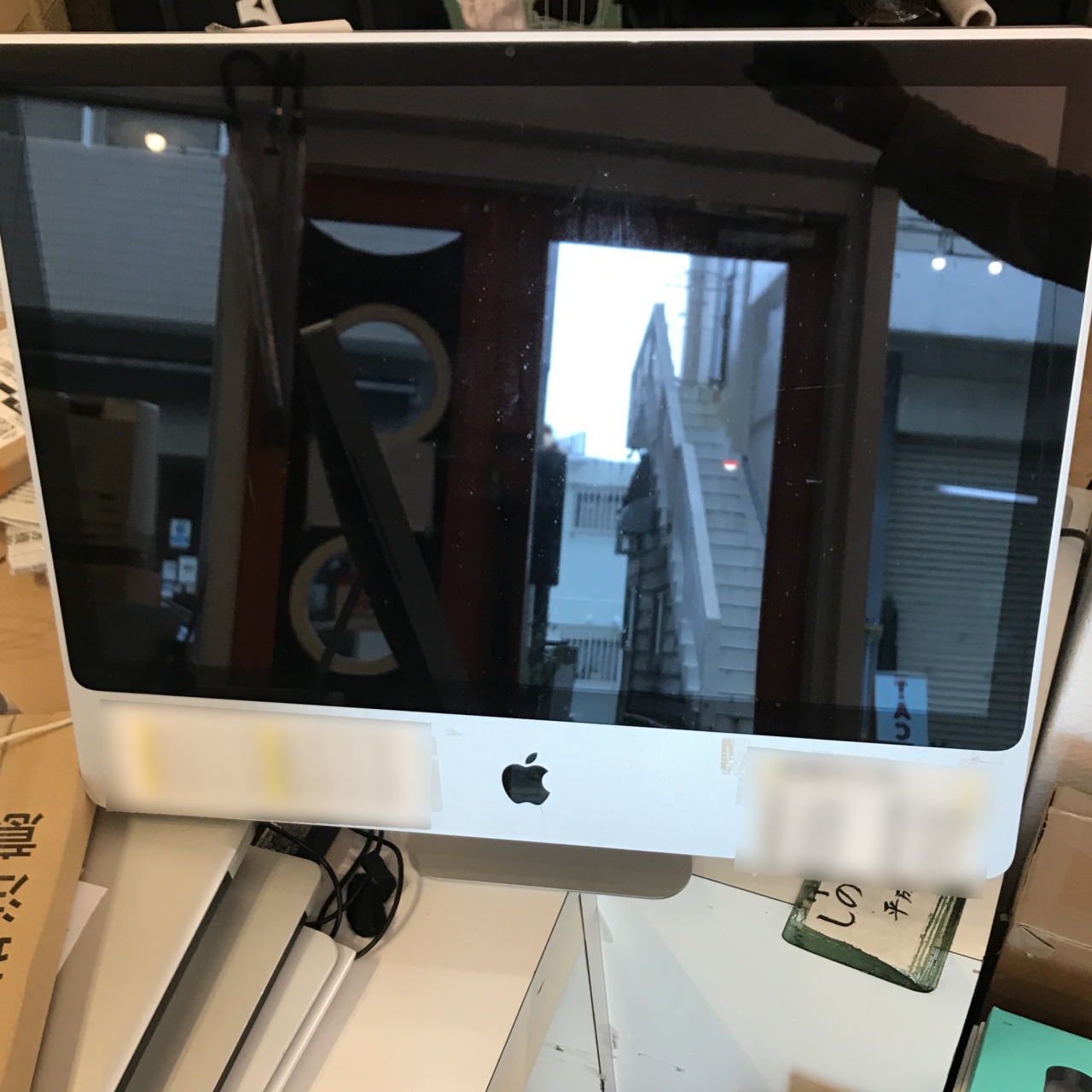 iMac (24インチ, Early 2009) 起動しない 損傷箇所が散見 同モデル正常