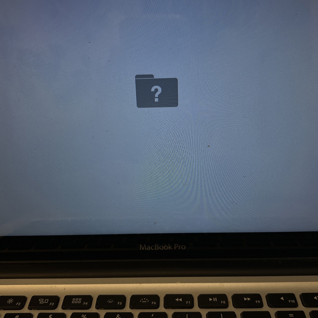 MacBook Pro (13-inch, Mid 2012) 「？」マーク が出て起動しない