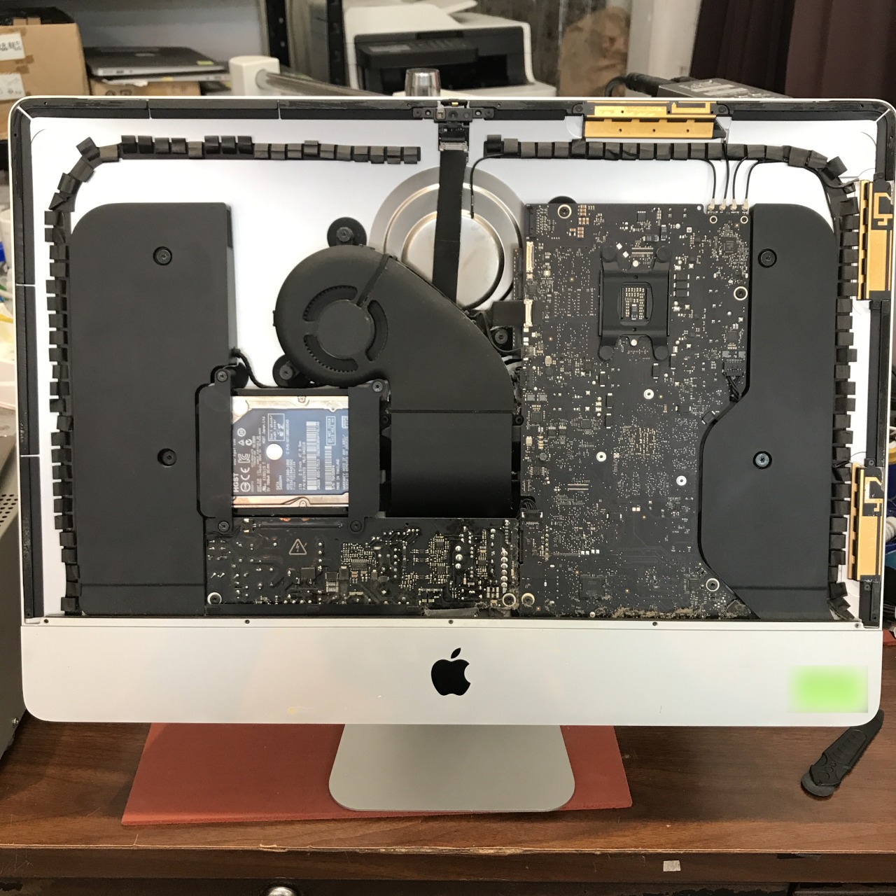 iMac (21.5-inch, Late 2012) 電源入らず 基板異常 中古動作Macへ