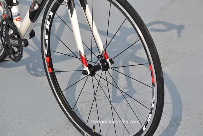 完成度の高い 2014 Cinelli EXPERIENCE 105 MIX完成車（チネリイクス