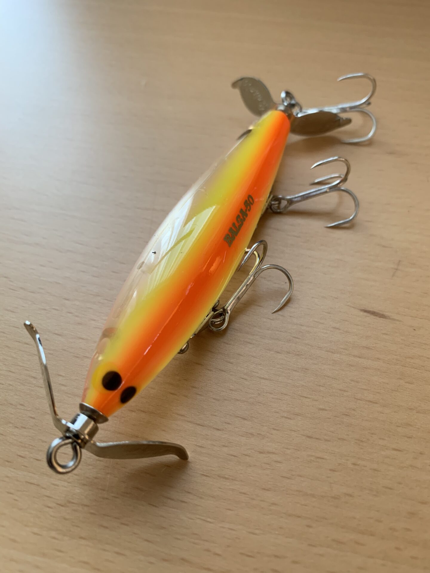 ザウルス セラフ トップウォータールアー交渉ありです ザウルス が倒産