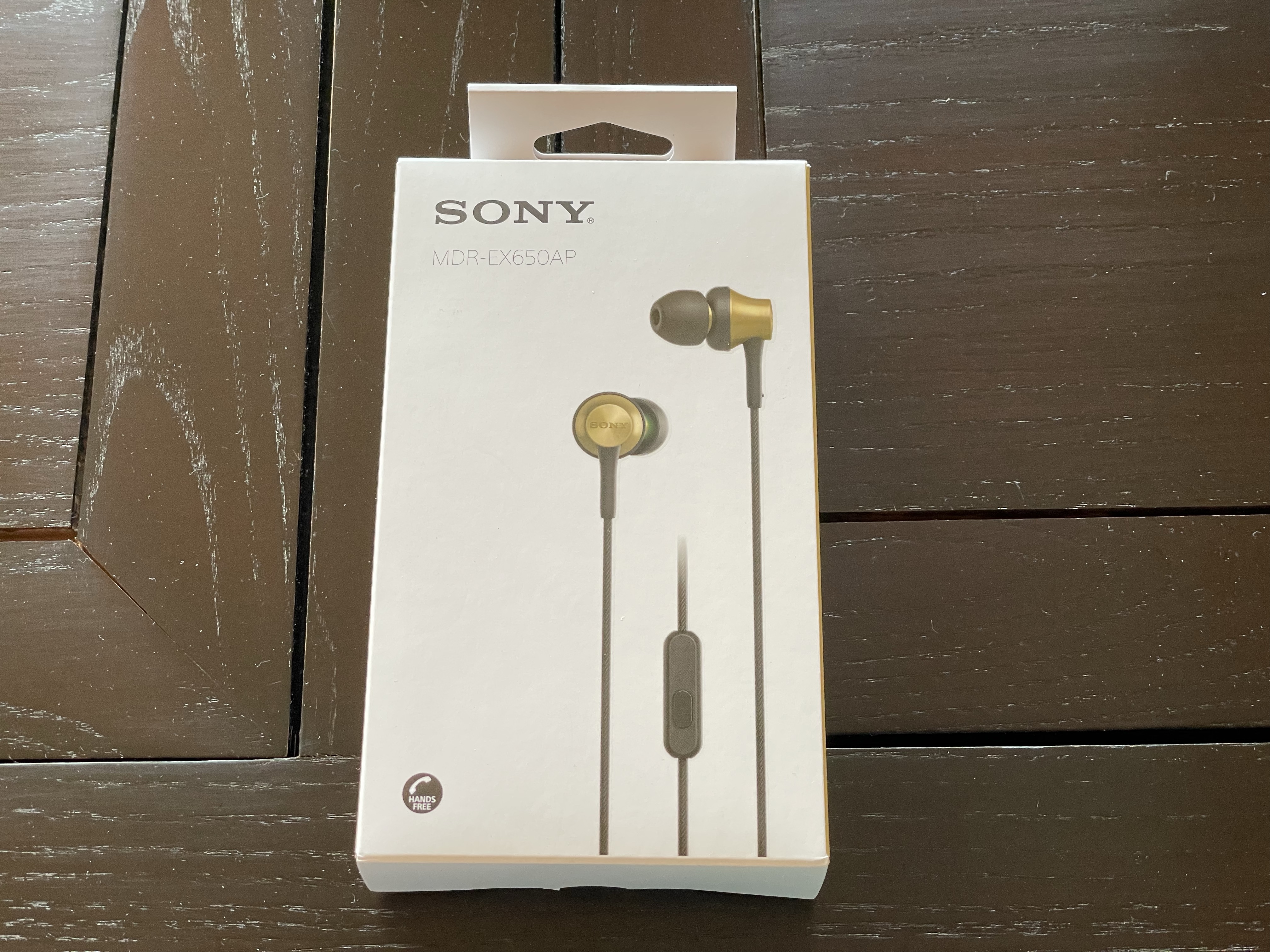 ワイヤレスイヤホンから有線イヤホンへ SONY MDR-EX650AP購入