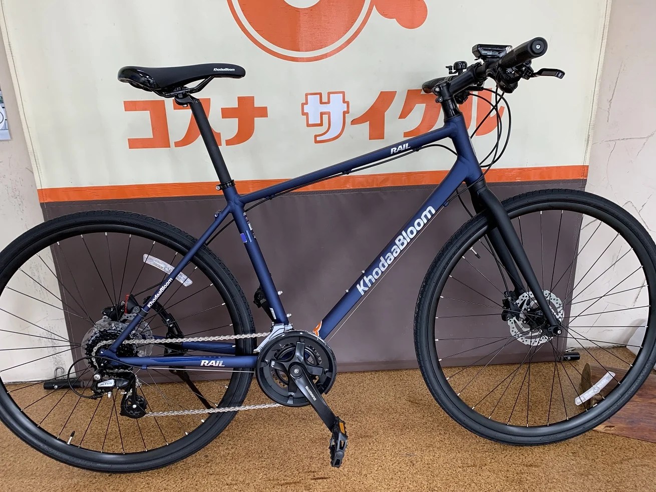 2024年油圧ディスクブレーキ仕様クロスバイクKhodaaBloom「RAIL DISC