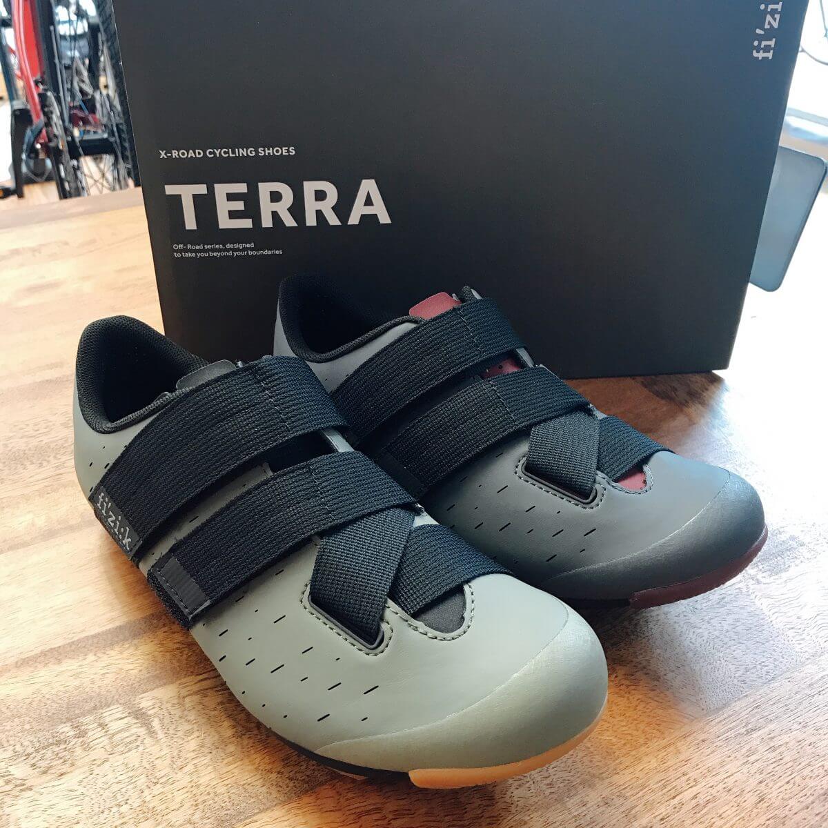 オシャレで性能も抜群！Fi'zi:kのTERRA POWERSTRAP X4 | KAMIHAGI cycle