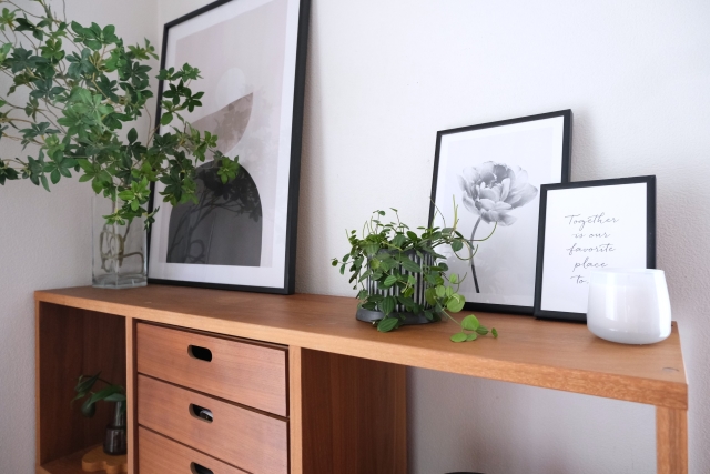 無印スタッキングシェルフ』追加で、テレビボード兼収納スペースが増加