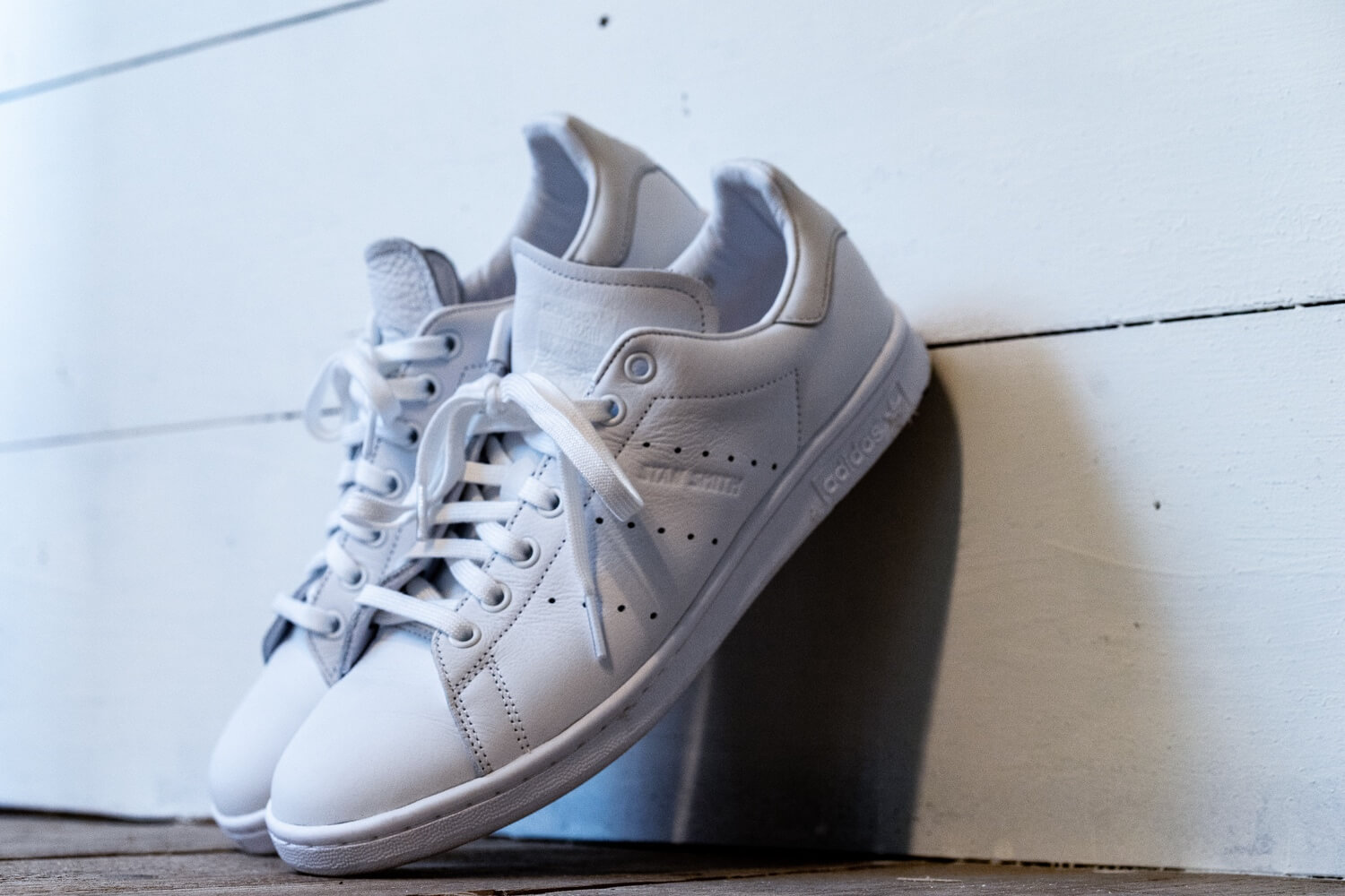 オールホワイトなスタンスミス(STAN SMITH)を買いました | harekarake