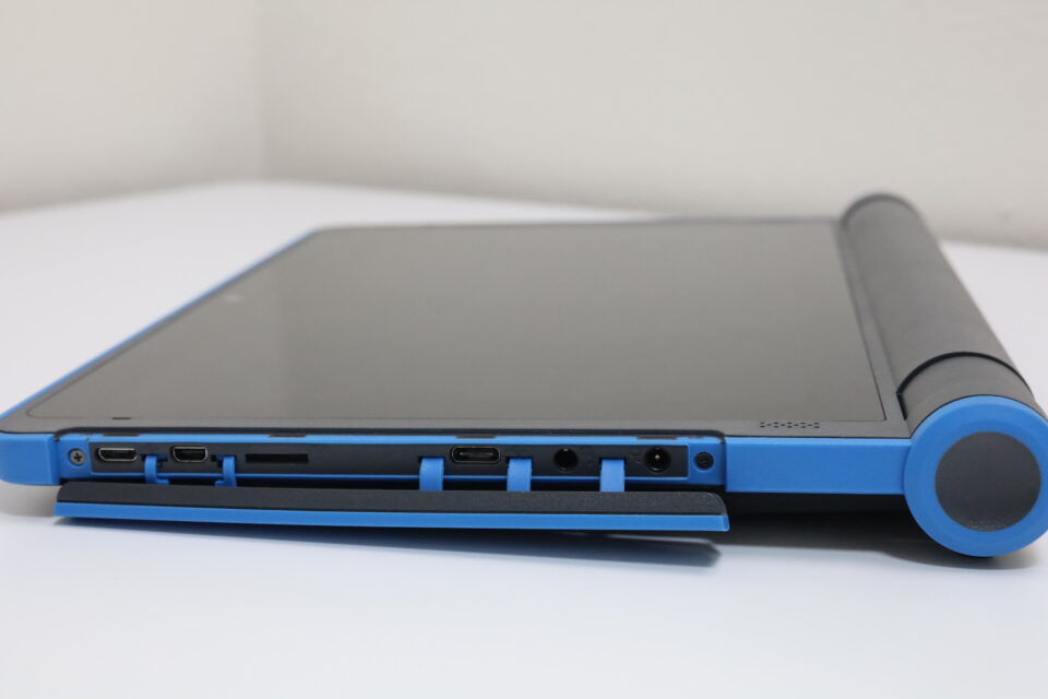 マウスコンピューターのスタディパソコン「mouse E10」が1万4800円で