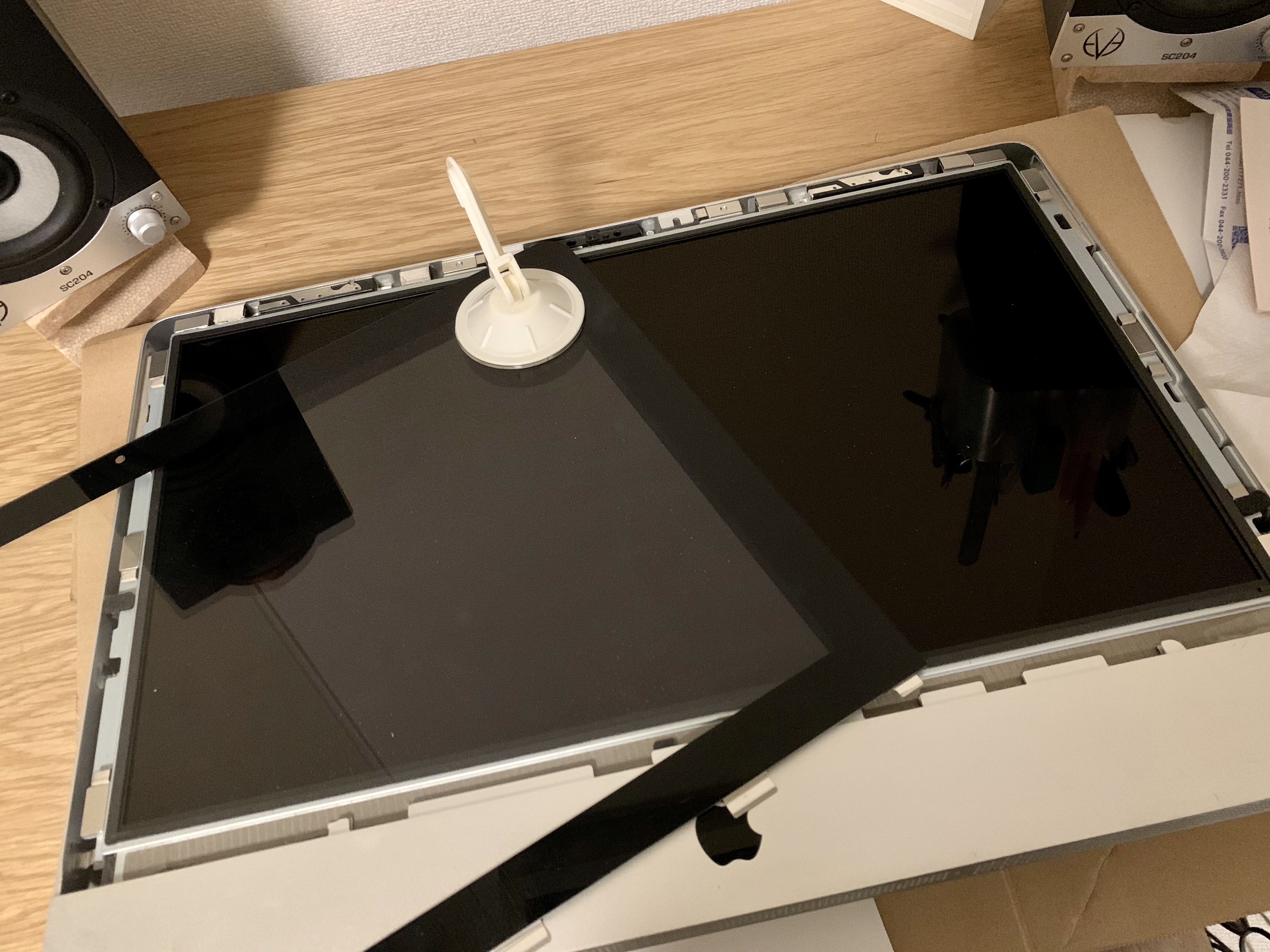 素人が挑む】電源が入らなくなったiMac 21.5inch , Late 2009を分解