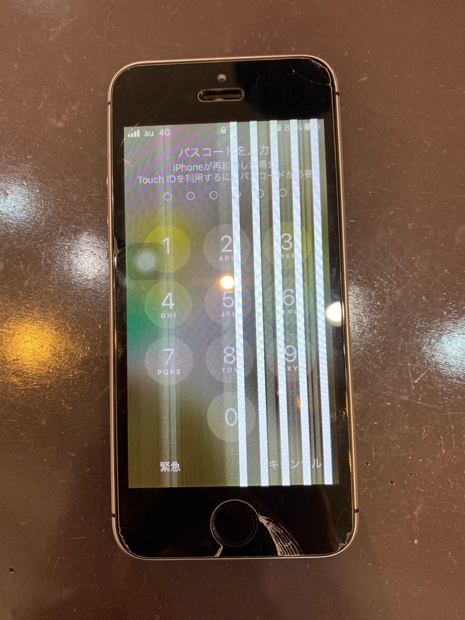 系列店修理速報】液晶パネルに白い線が出てきたiPhoneSE修理｜高知店9